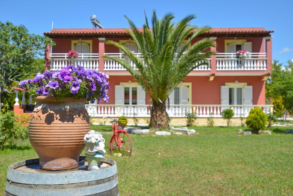 Appartement Giannis And Fridas Garden à Sidárion Extérieur photo