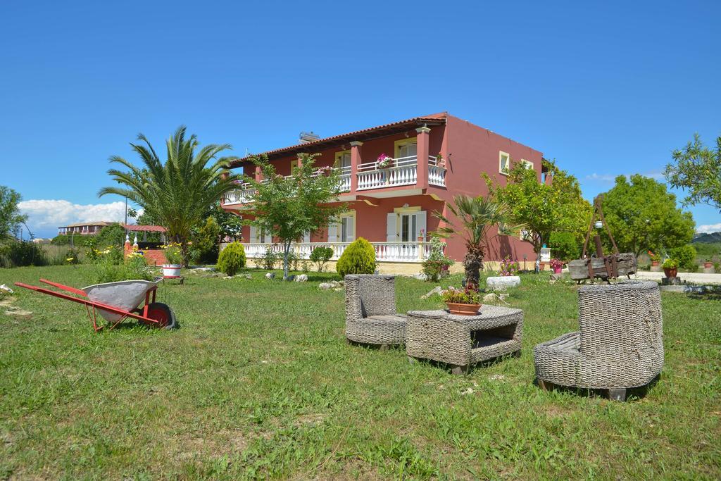 Appartement Giannis And Fridas Garden à Sidárion Extérieur photo