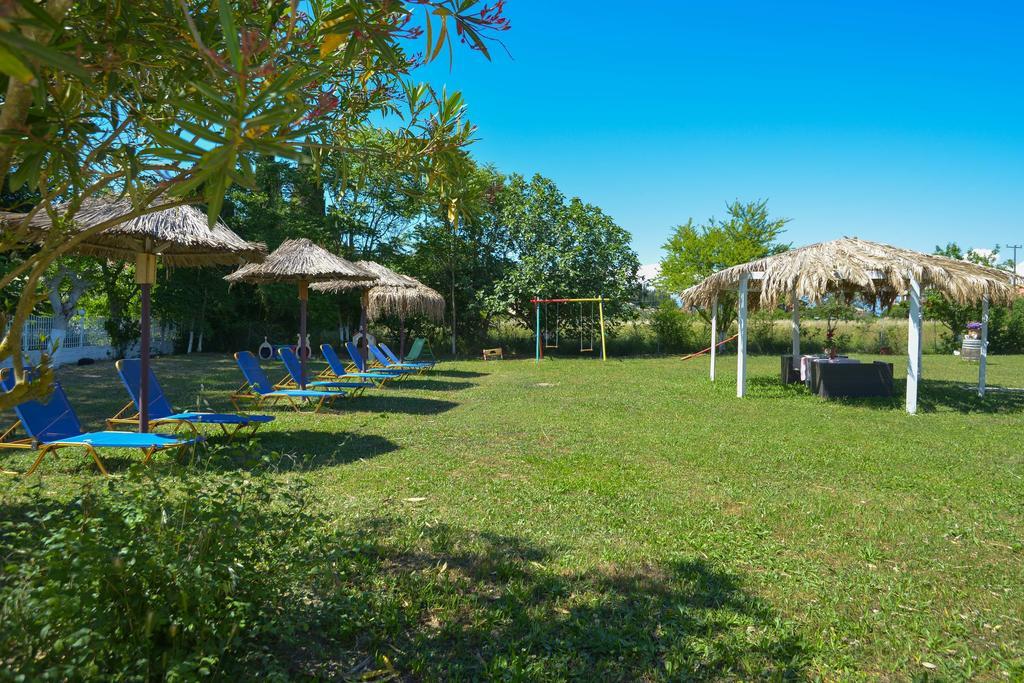 Appartement Giannis And Fridas Garden à Sidárion Extérieur photo