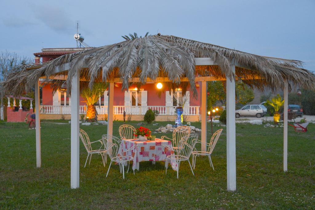 Appartement Giannis And Fridas Garden à Sidárion Extérieur photo