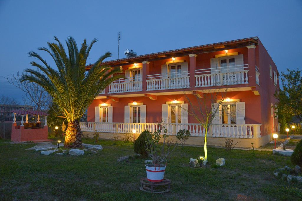 Appartement Giannis And Fridas Garden à Sidárion Extérieur photo